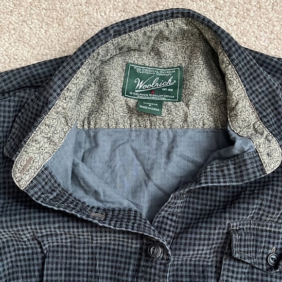 “Woolrich: Women’s button down size small” - Picture 2 of 8